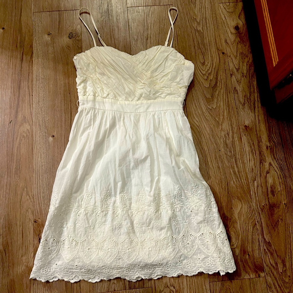 Dress - Picture 1 of 3